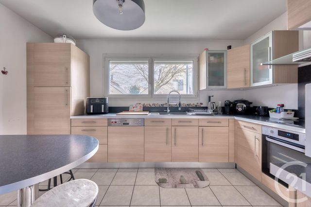 Maison &agrave; vendre - 5 pi&egrave;ces - 128,62 m2 - Brie Comte Robert - 77 - ILE-DE-FRANCE