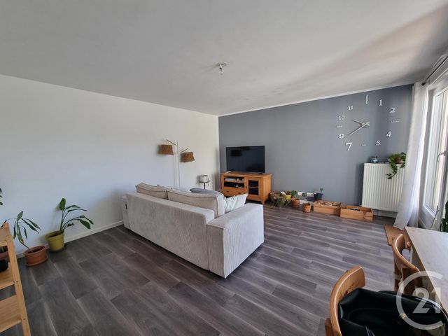 Appartement F4 à louer - 4 pièces - 79,96 m2 - Brie Comte Robert - 77 - ILE-DE-FRANCE