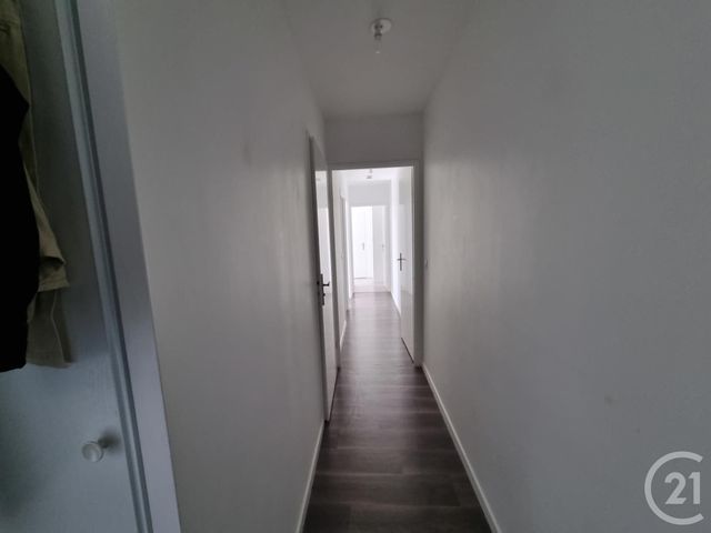 Appartement F4 à louer - 4 pièces - 79,96 m2 - Brie Comte Robert - 77 - ILE-DE-FRANCE