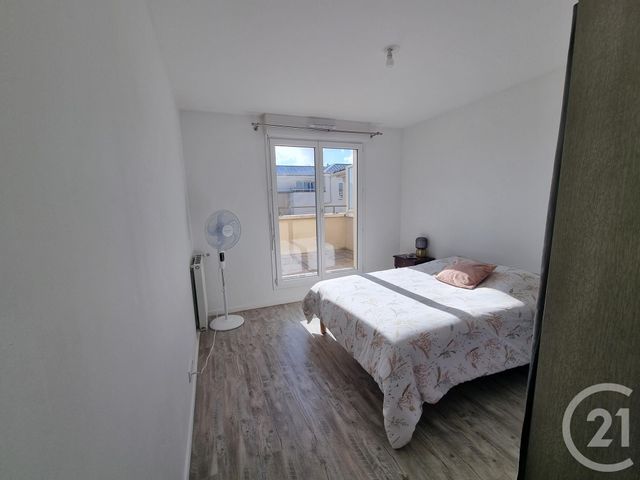 Appartement F4 à louer - 4 pièces - 79,96 m2 - Brie Comte Robert - 77 - ILE-DE-FRANCE