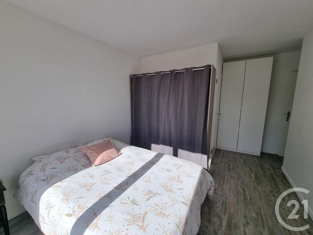 Appartement F4 à louer - 4 pièces - 79,96 m2 - Brie Comte Robert - 77 - ILE-DE-FRANCE