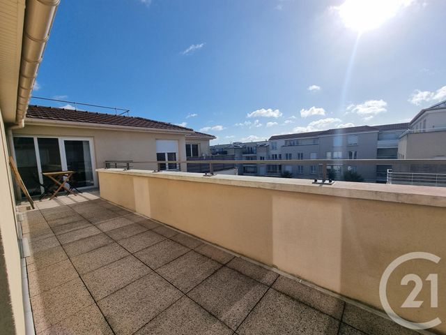 Appartement F4 à louer - 4 pièces - 79,96 m2 - Brie Comte Robert - 77 - ILE-DE-FRANCE