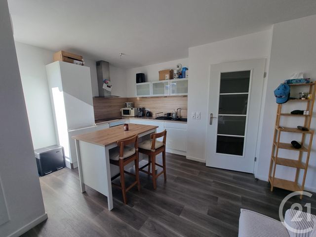 Appartement F4 à louer - 4 pièces - 79,96 m2 - Brie Comte Robert - 77 - ILE-DE-FRANCE