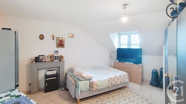 Appartement Studio à vendre - 1 pièce - 24,30 m2 - Brie Comte Robert - 77 - ILE-DE-FRANCE