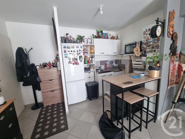 Appartement F2 à louer - 2 pièces - 39,67 m2 - Brie Comte Robert - 77 - ILE-DE-FRANCE