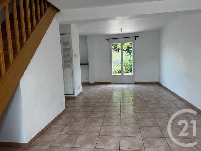 Afficher la photo en grand Maison à louer - 3 pièces - 70,10 m2 - Grisy Suisnes - 77 - ILE-DE-FRANCE