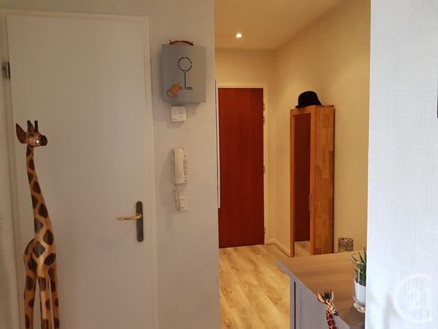 Appartement F3 à louer - 3 pièces - 64,01 m2 - Brie Comte Robert - 77 - ILE-DE-FRANCE