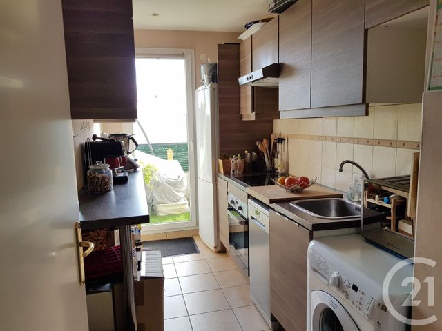 Appartement F3 à louer - 3 pièces - 64,01 m2 - Brie Comte Robert - 77 - ILE-DE-FRANCE