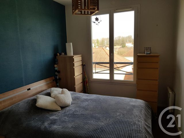 Appartement F3 à louer - 3 pièces - 64,01 m2 - Brie Comte Robert - 77 - ILE-DE-FRANCE