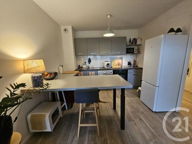 Appartement F2 à louer - 2 pièces - 42,96 m2 - Brie Comte Robert - 77 - ILE-DE-FRANCE