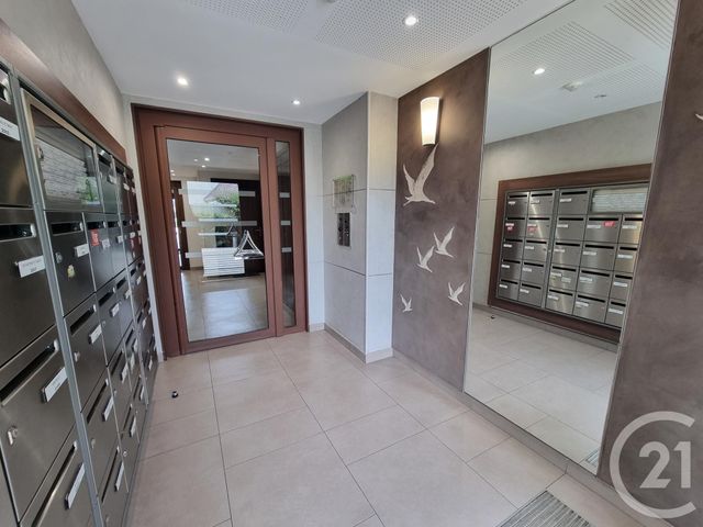 Appartement F3 à louer - 3 pièces - 63,25 m2 - Brie Comte Robert - 77 - ILE-DE-FRANCE