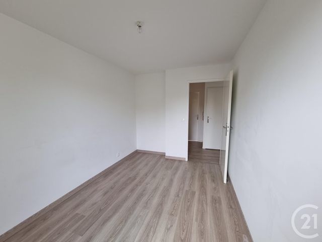 Appartement F3 à louer - 3 pièces - 63,25 m2 - Brie Comte Robert - 77 - ILE-DE-FRANCE