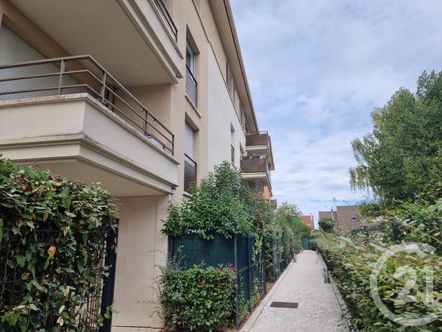 Appartement F3 à louer - 3 pièces - 63,25 m2 - Brie Comte Robert - 77 - ILE-DE-FRANCE
