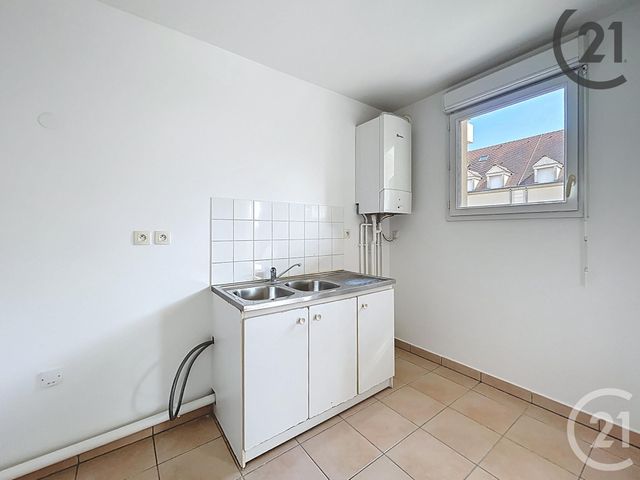 Appartement F3 à louer - 3 pièces - 57,69 m2 - Brie Comte Robert - 77 - ILE-DE-FRANCE