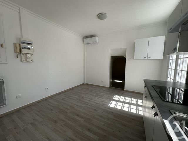 Appartement F1 à louer - 1 pièce - 21,89 m2 - Brie Comte Robert - 77 - ILE-DE-FRANCE