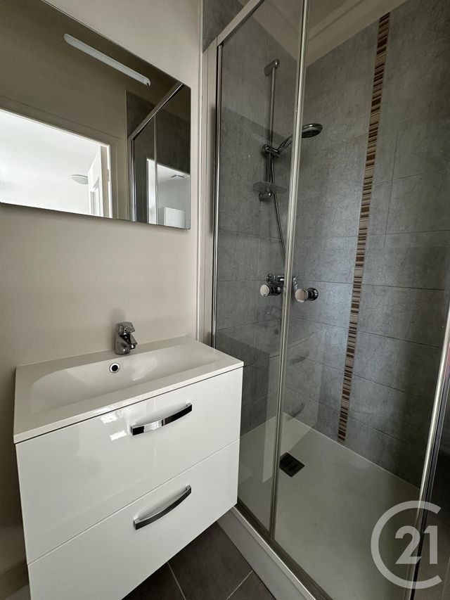 Appartement F1 à louer - 1 pièce - 21,89 m2 - Brie Comte Robert - 77 - ILE-DE-FRANCE