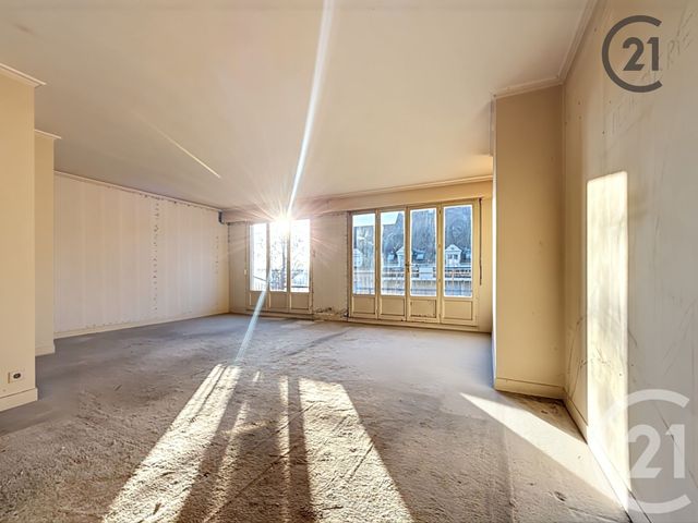 Appartement F4 &agrave; vendre - 4 pi&egrave;ces - 88 m2 - Brie Comte Robert - 77 - ILE-DE-FRANCE