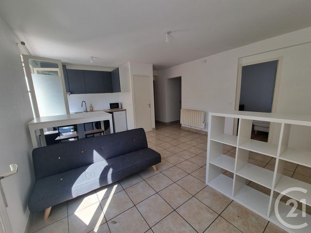 Appartement F2 &agrave; louer - 2 pi&egrave;ces - 40,26 m2 - Brie Comte Robert - 77 - ILE-DE-FRANCE