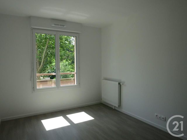 Appartement F2 &agrave; louer - 2 pi&egrave;ces - 43,27 m2 - Brie Comte Robert - 77 - ILE-DE-FRANCE