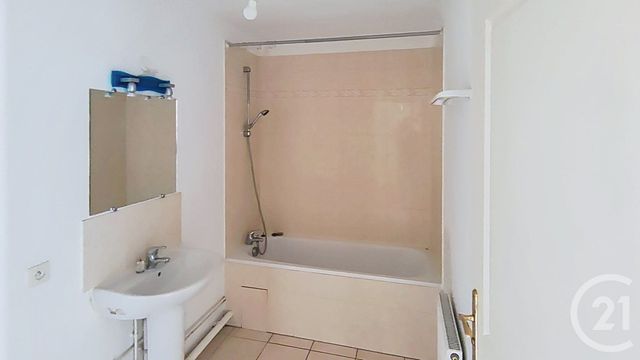 Appartement F3 &agrave; vendre - 3 pi&egrave;ces - 60,76 m2 - Brie Comte Robert - 77 - ILE-DE-FRANCE