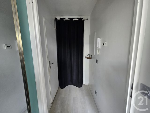 Appartement F1 bis &agrave; louer - 2 pi&egrave;ces - 29,44 m2 - Brie Comte Robert - 77 - ILE-DE-FRANCE