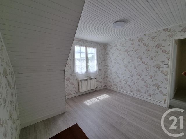 Maison &agrave; louer - 5 pi&egrave;ces - 93,05 m2 - Brie Comte Robert - 77 - ILE-DE-FRANCE