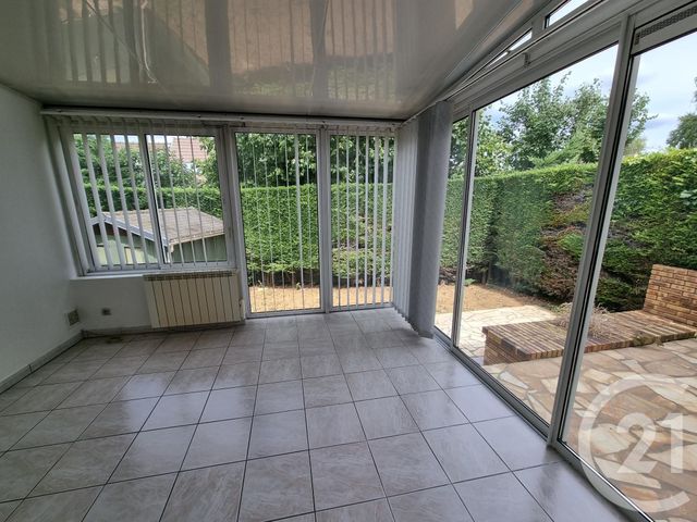 Maison &agrave; louer - 5 pi&egrave;ces - 93,05 m2 - Brie Comte Robert - 77 - ILE-DE-FRANCE