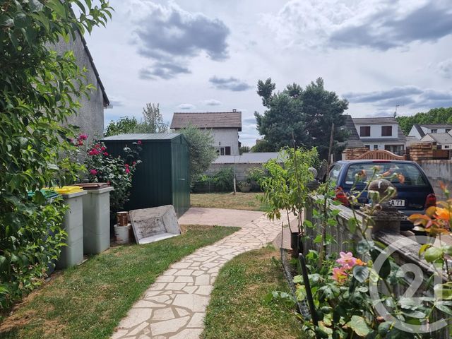 Maison &agrave; louer - 5 pi&egrave;ces - 93,05 m2 - Brie Comte Robert - 77 - ILE-DE-FRANCE