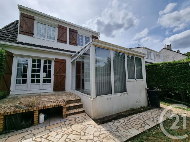 Maison &agrave; louer - 5 pi&egrave;ces - 93,05 m2 - Brie Comte Robert - 77 - ILE-DE-FRANCE