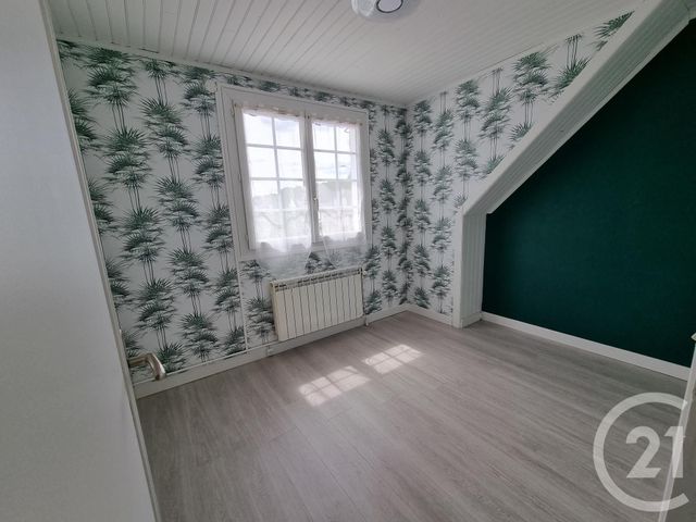 Maison &agrave; louer - 5 pi&egrave;ces - 93,05 m2 - Brie Comte Robert - 77 - ILE-DE-FRANCE