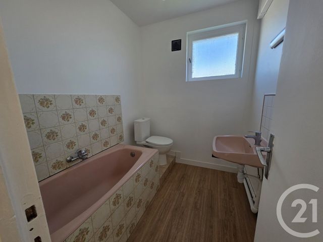 Appartement F2 &agrave; louer - 2 pi&egrave;ces - 41,65 m2 - Brie Comte Robert - 77 - ILE-DE-FRANCE