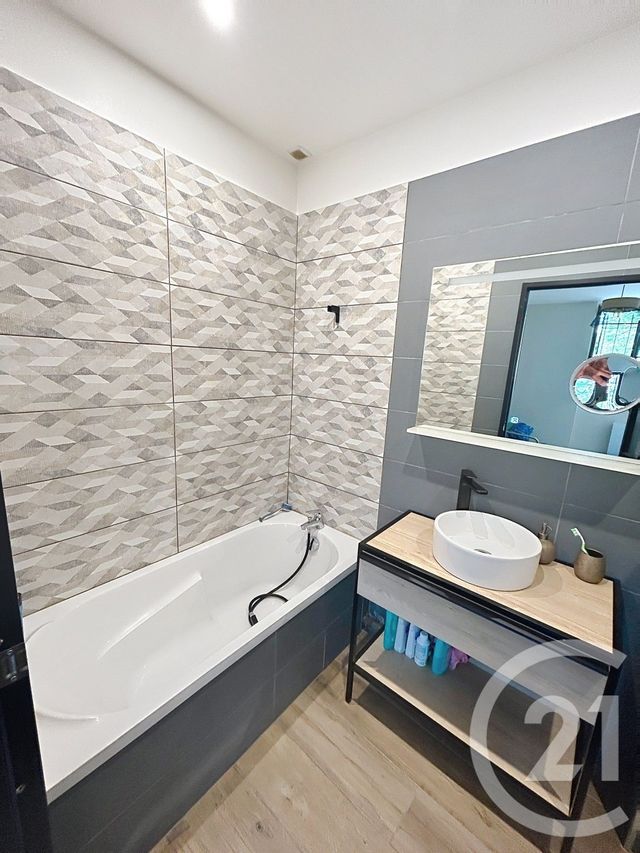 Appartement Souplex &agrave; vendre - 4 pi&egrave;ces - 101,31 m2 - Brie Comte Robert - 77 - ILE-DE-FRANCE