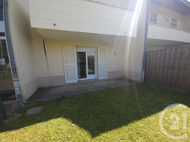 Appartement Studio &agrave; louer - 1 pi&egrave;ce - 24,40 m2 - Brie Comte Robert - 77 - ILE-DE-FRANCE