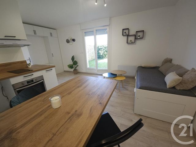 Appartement Studio &agrave; louer - 1 pi&egrave;ce - 24,40 m2 - Brie Comte Robert - 77 - ILE-DE-FRANCE