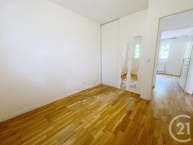 Appartement Triplex &agrave; vendre - 4 pi&egrave;ces - 68,91 m2 - Brie Comte Robert - 77 - ILE-DE-FRANCE