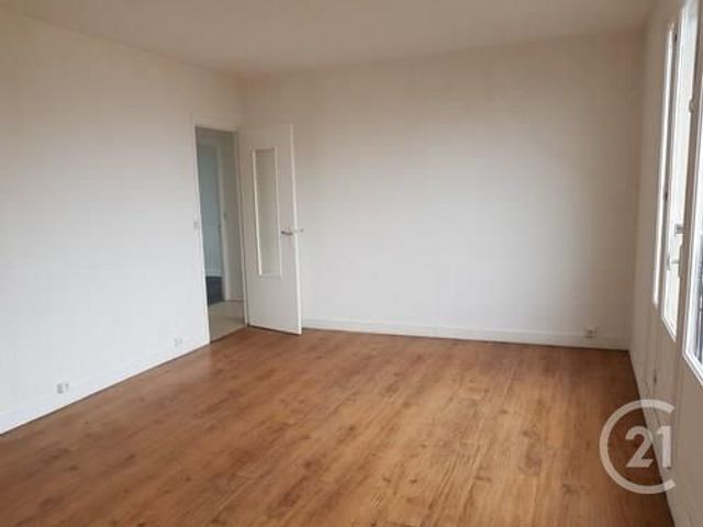 Appartement F4 &agrave; louer - 4 pi&egrave;ces - 63,19 m2 - Brie Comte Robert - 77 - ILE-DE-FRANCE