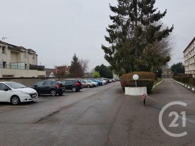 Appartement F4 &agrave; louer - 4 pi&egrave;ces - 63,19 m2 - Brie Comte Robert - 77 - ILE-DE-FRANCE