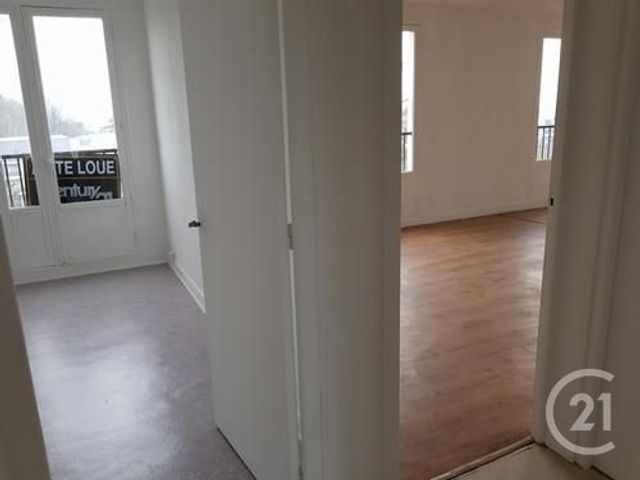 Appartement F4 &agrave; louer - 4 pi&egrave;ces - 63,19 m2 - Brie Comte Robert - 77 - ILE-DE-FRANCE
