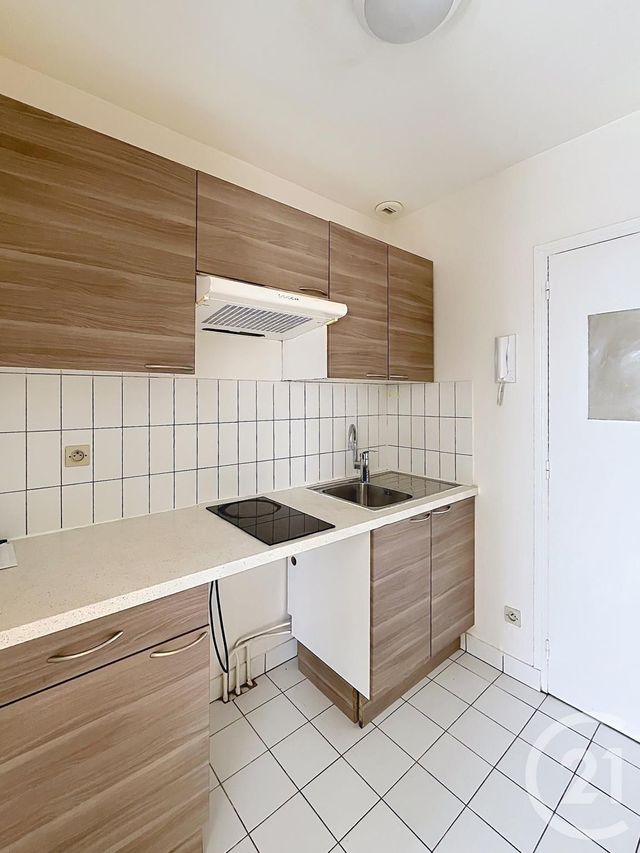 Appartement F1 &agrave; vendre - 1 pi&egrave;ce - 30 m2 - Brie Comte Robert - 77 - ILE-DE-FRANCE