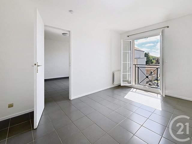 Appartement F2 &agrave; vendre - 2 pi&egrave;ces - 39,20 m2 - Brie Comte Robert - 77 - ILE-DE-FRANCE
