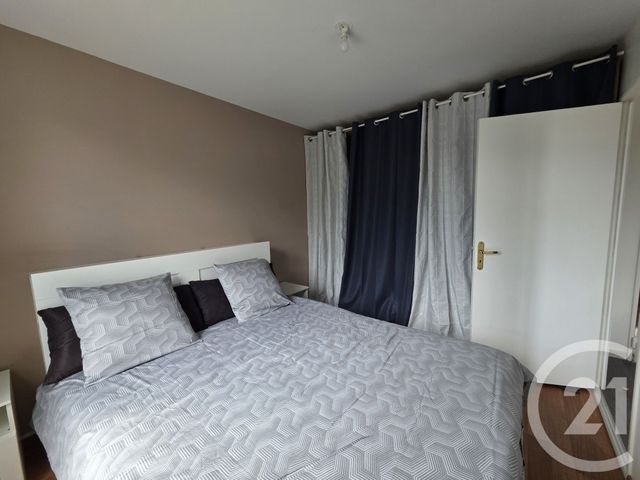 Appartement F2 &agrave; louer - 2 pi&egrave;ces - 50,50 m2 - Brie Comte Robert - 77 - ILE-DE-FRANCE