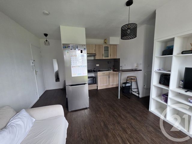 Appartement F1 &agrave; louer - 1 pi&egrave;ce - 20,10 m2 - Brie Comte Robert - 77 - ILE-DE-FRANCE