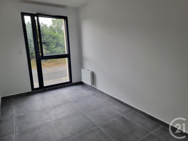 Appartement F3 &agrave; louer - 3 pi&egrave;ces - 65,28 m2 - Fontenay Tresigny - 77 - ILE-DE-FRANCE