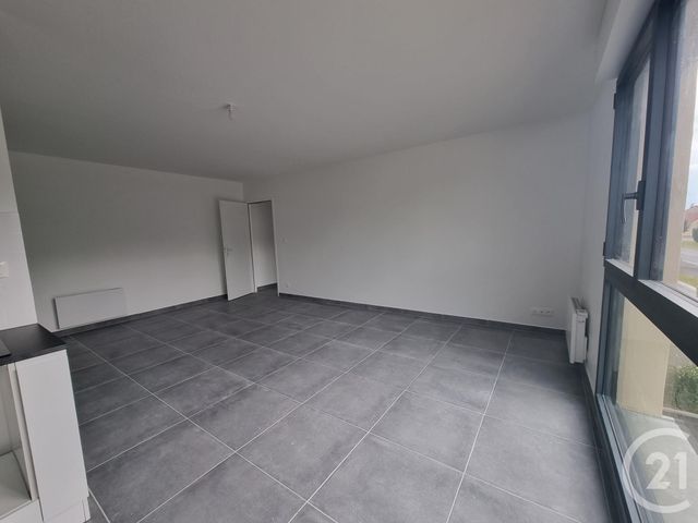 Appartement F3 &agrave; louer - 3 pi&egrave;ces - 65,28 m2 - Fontenay Tresigny - 77 - ILE-DE-FRANCE