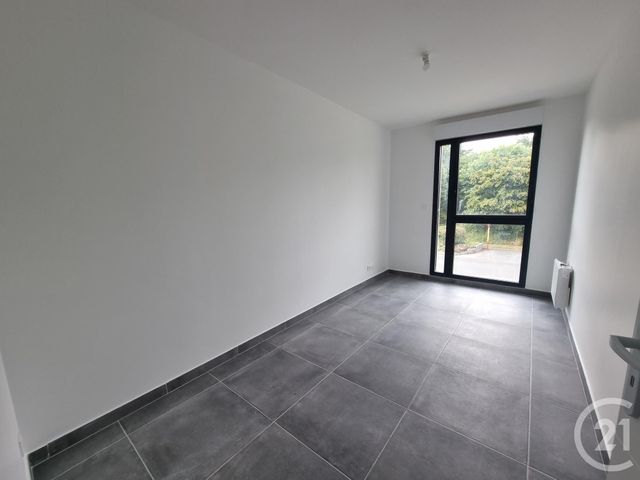 Appartement F3 &agrave; louer - 3 pi&egrave;ces - 65,28 m2 - Fontenay Tresigny - 77 - ILE-DE-FRANCE