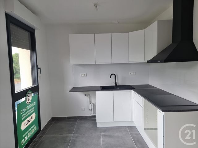 Appartement F3 &agrave; louer - 3 pi&egrave;ces - 65,28 m2 - Fontenay Tresigny - 77 - ILE-DE-FRANCE