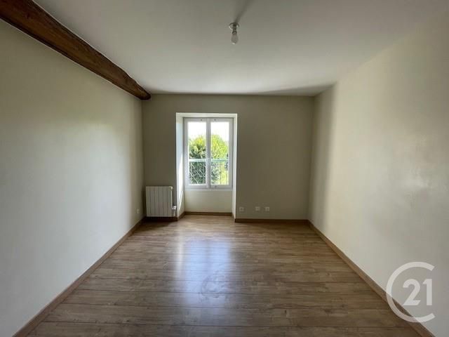 Appartement F3 &agrave; louer - 3 pi&egrave;ces - 75,82 m2 - Solers - 77 - ILE-DE-FRANCE