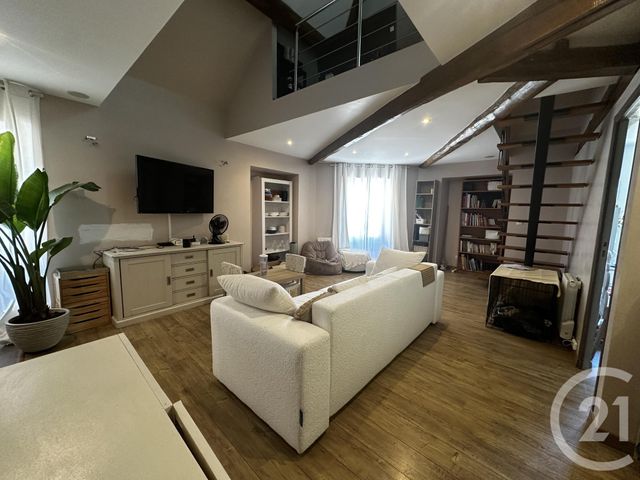 Appartement F3 &agrave; louer - 3 pi&egrave;ces - 75,82 m2 - Solers - 77 - ILE-DE-FRANCE