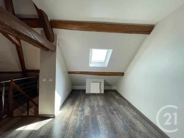 Appartement F3 &agrave; louer - 3 pi&egrave;ces - 75,82 m2 - Solers - 77 - ILE-DE-FRANCE