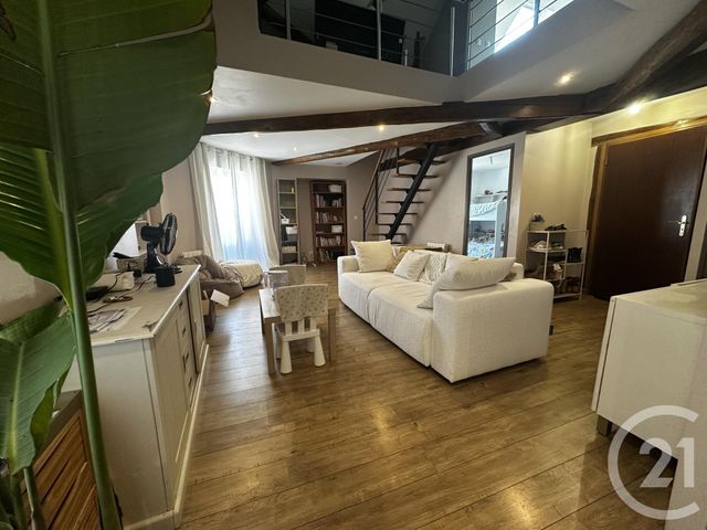 Appartement F3 &agrave; louer - 3 pi&egrave;ces - 75,82 m2 - Solers - 77 - ILE-DE-FRANCE